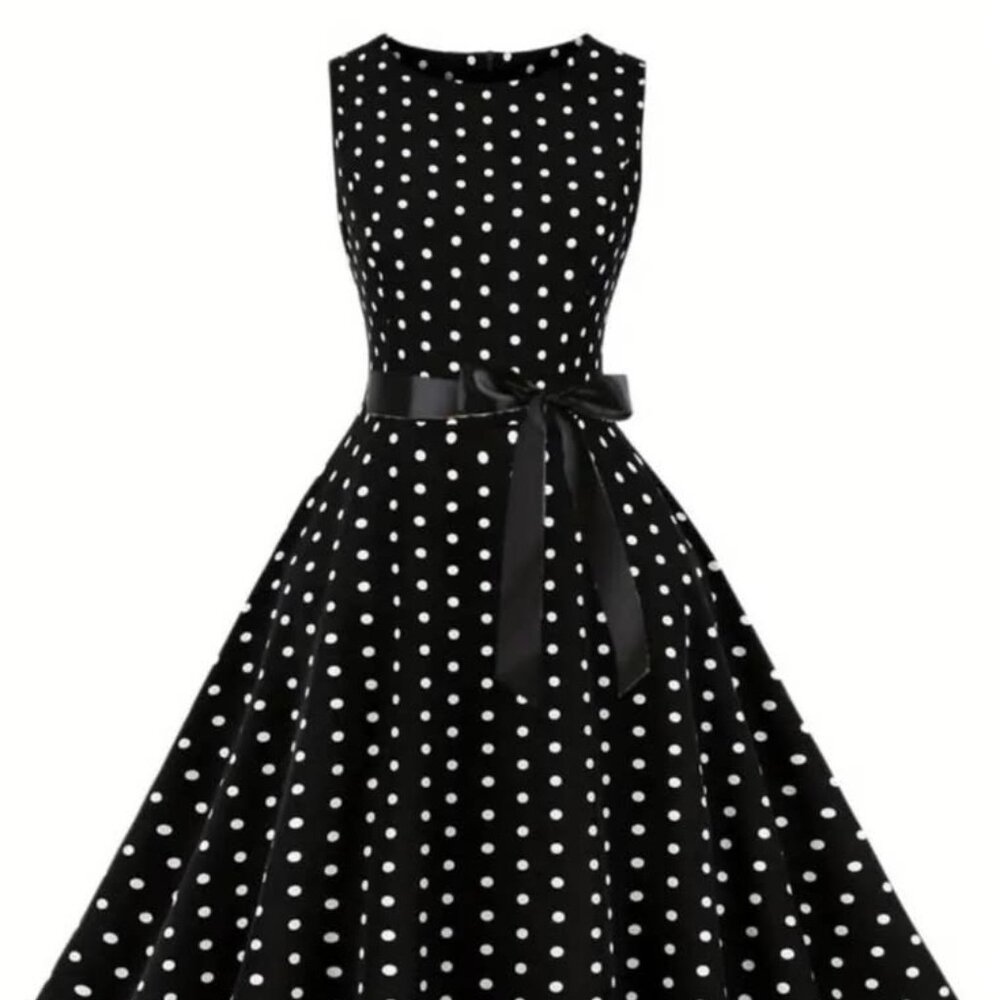 Ladies size XXL (14) Black & white polka dot retro dress